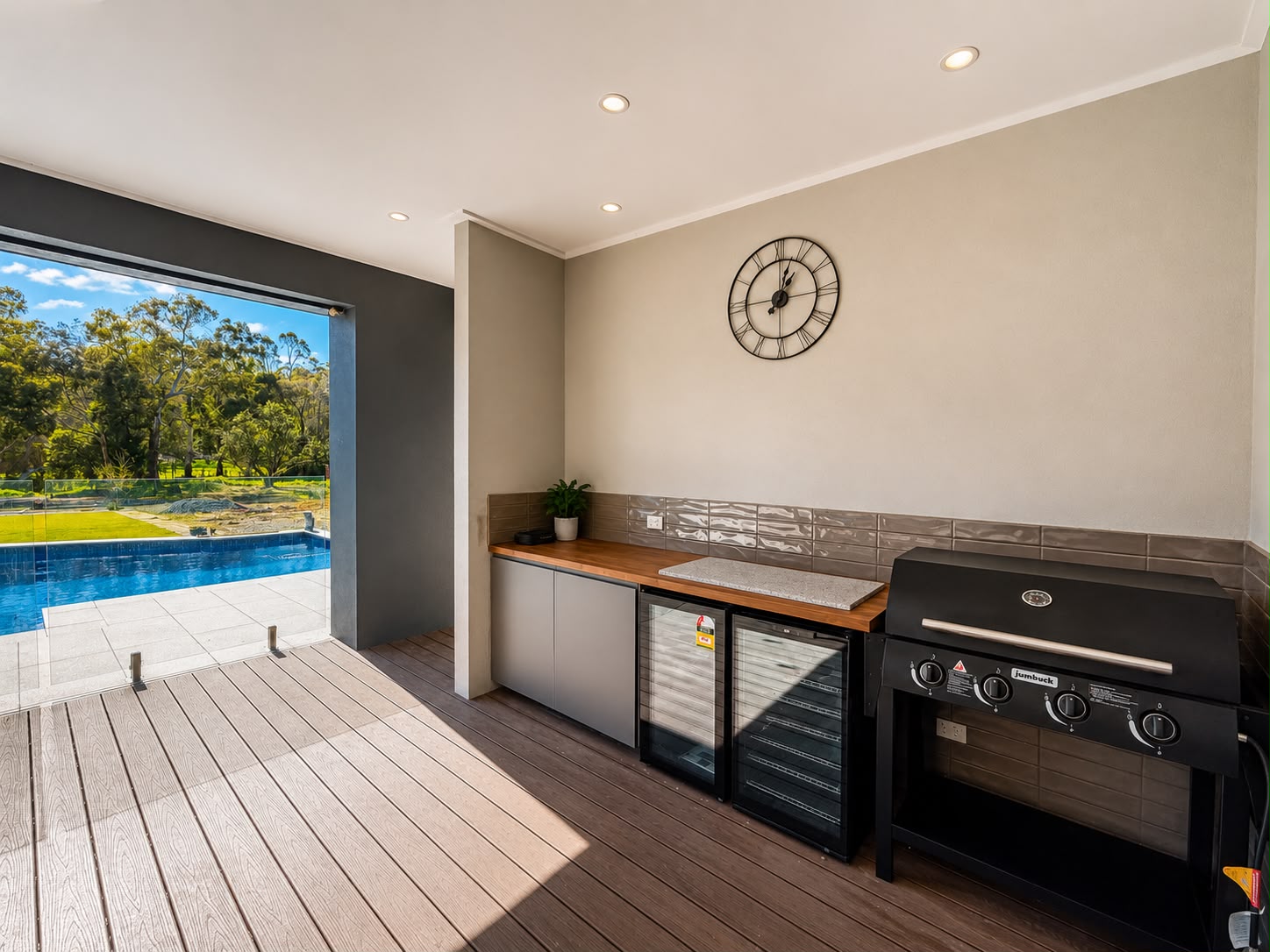 Blumberg Mews property photo 8